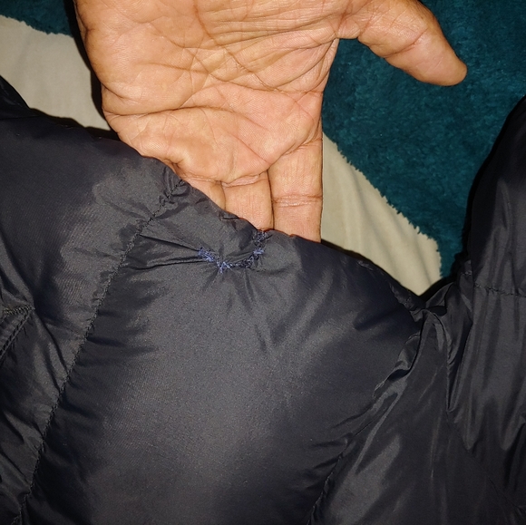 Canada Goose jacket. Size large - Picture 4 of 8